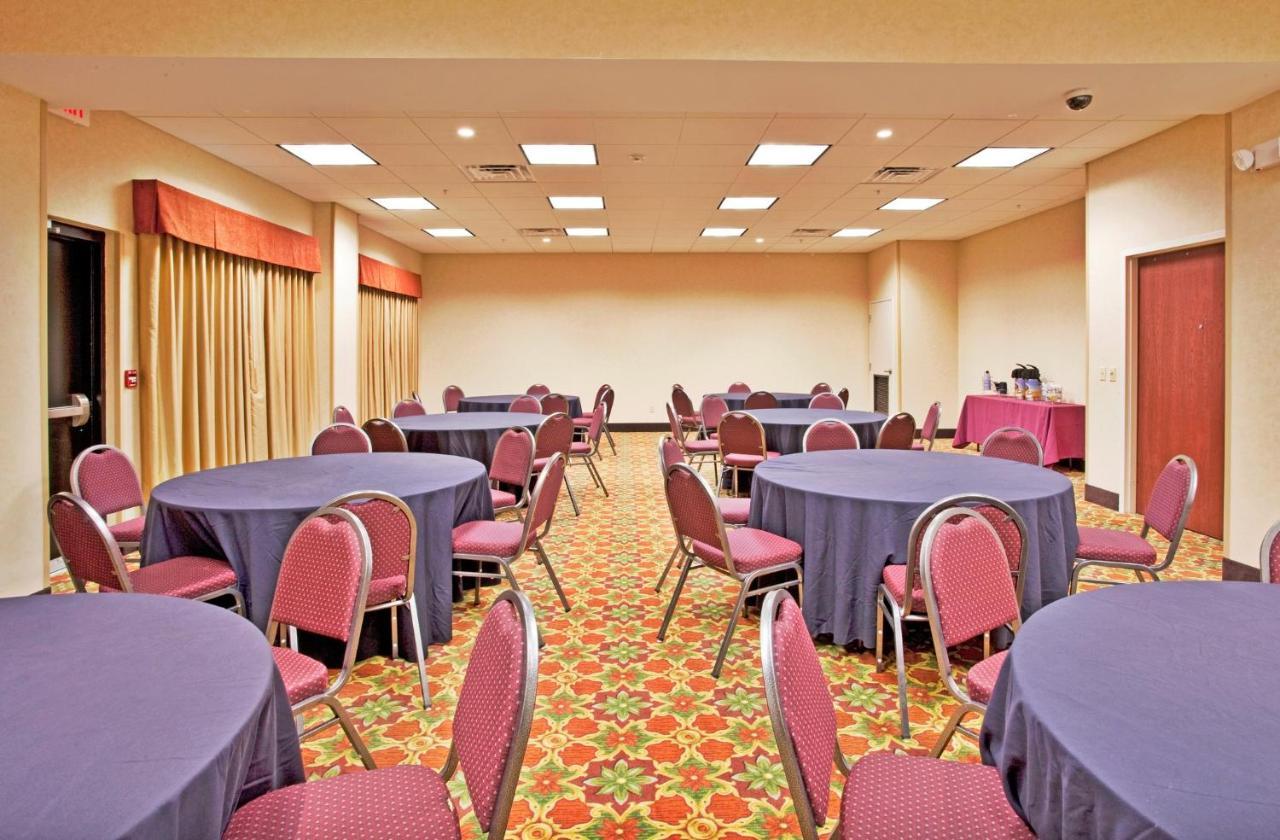 Holiday Inn Express Hotel & Suites Port Richey By Ihg Esterno foto